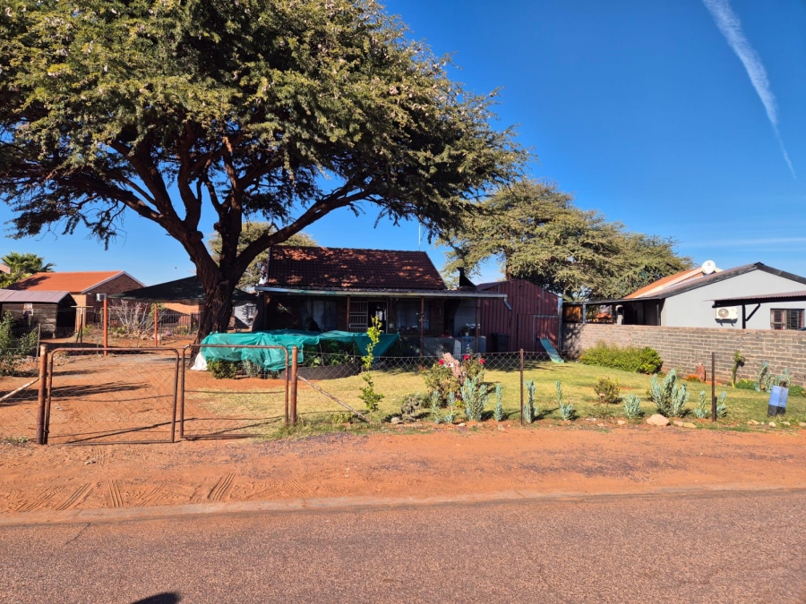 To Let 2 Bedroom Property for Rent in Kathu Northern Cape